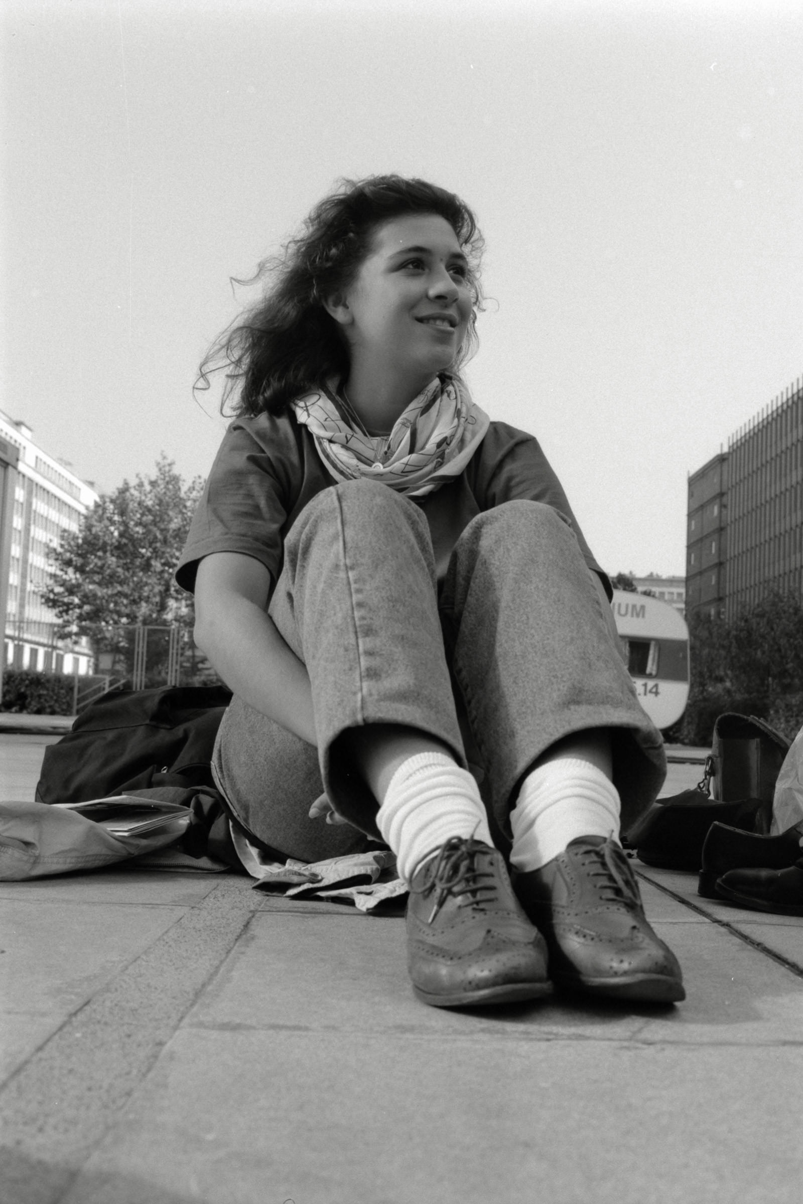 AHP F1990 09 002 sc250506 img12 NLP